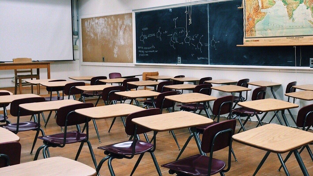 An empty classroom appears in this file image. (Spectrum News 1/FILE)
