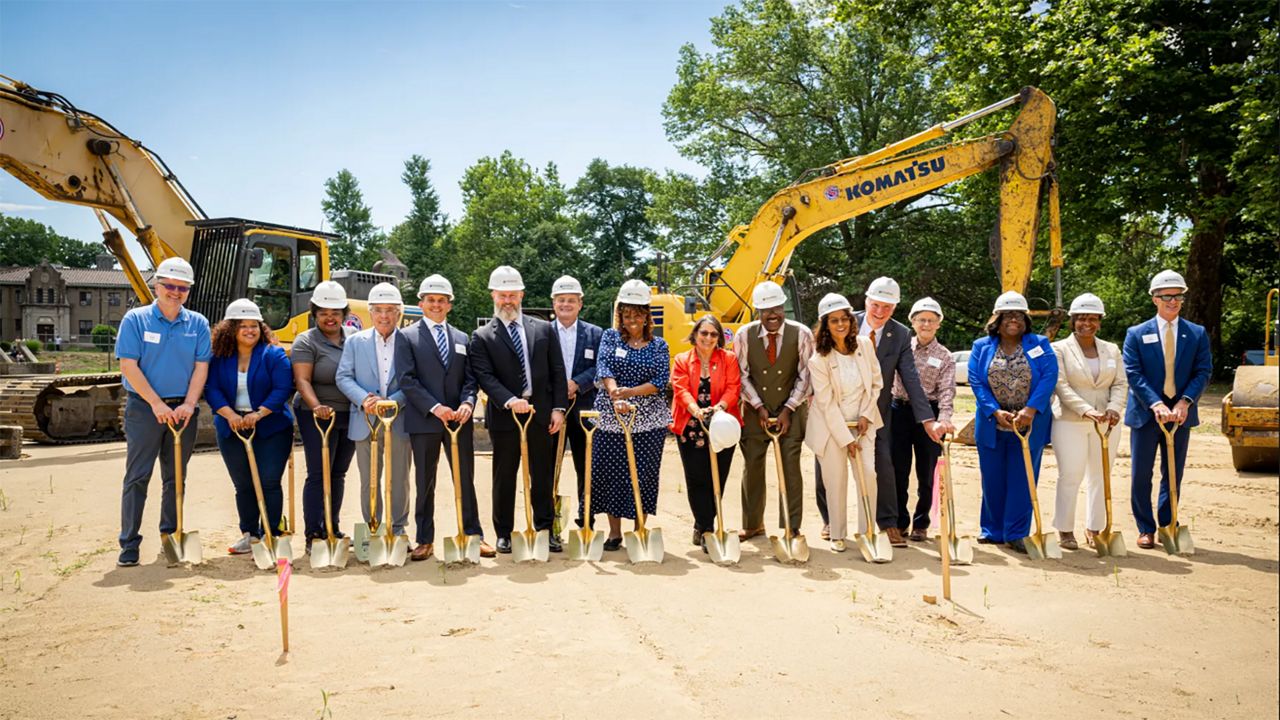 The ground breaking ceremony at the Hitchcock Center for Women. (Photo courtesy of Cleveland Clinic)