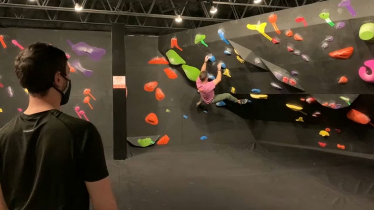 the climb vr put weights on arms