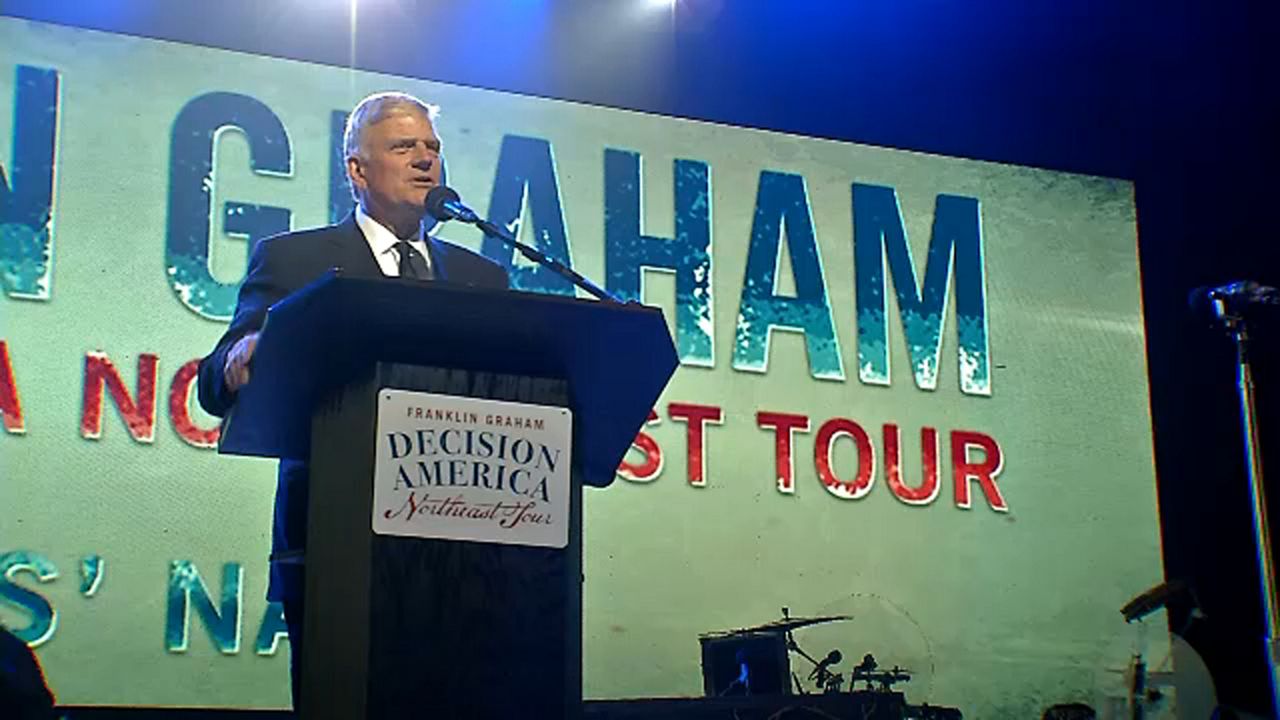 Franklin Graham Hits The Amp on Decision America Tour
