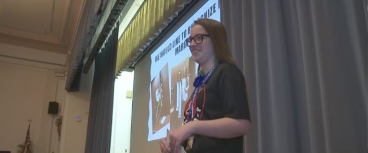 Syracuse teacher honored by students for becoming U.S. citizen