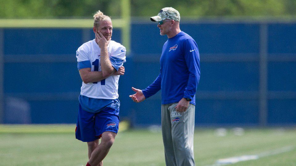 Bills' Cole Beasley questions teammate Jerry Hughes' tweet on