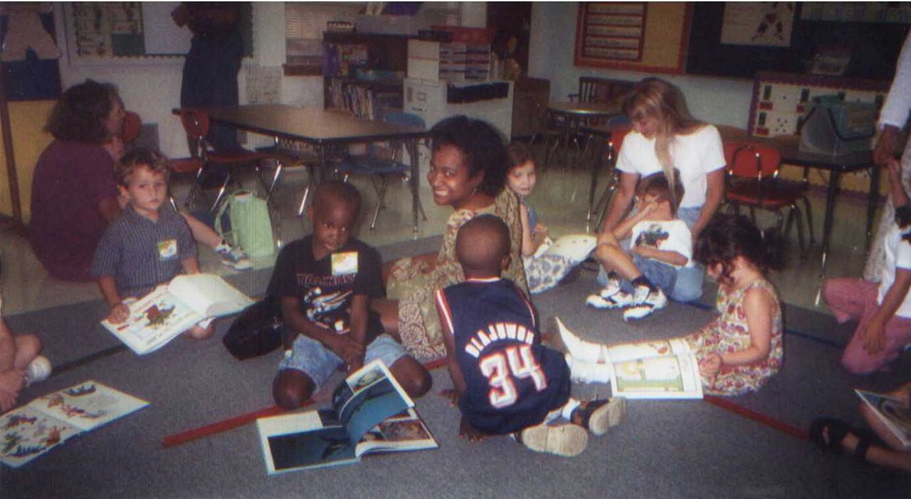 Rep. Sheryl Cole reads to students. (Courtesy: Rep Sheryl Cole)