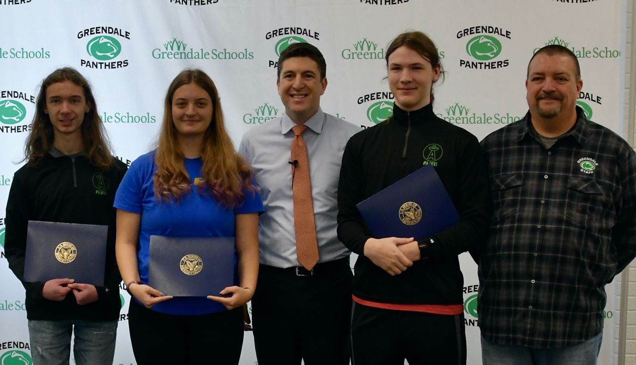 Greendale High School students win App Challenge - Vimarsana News