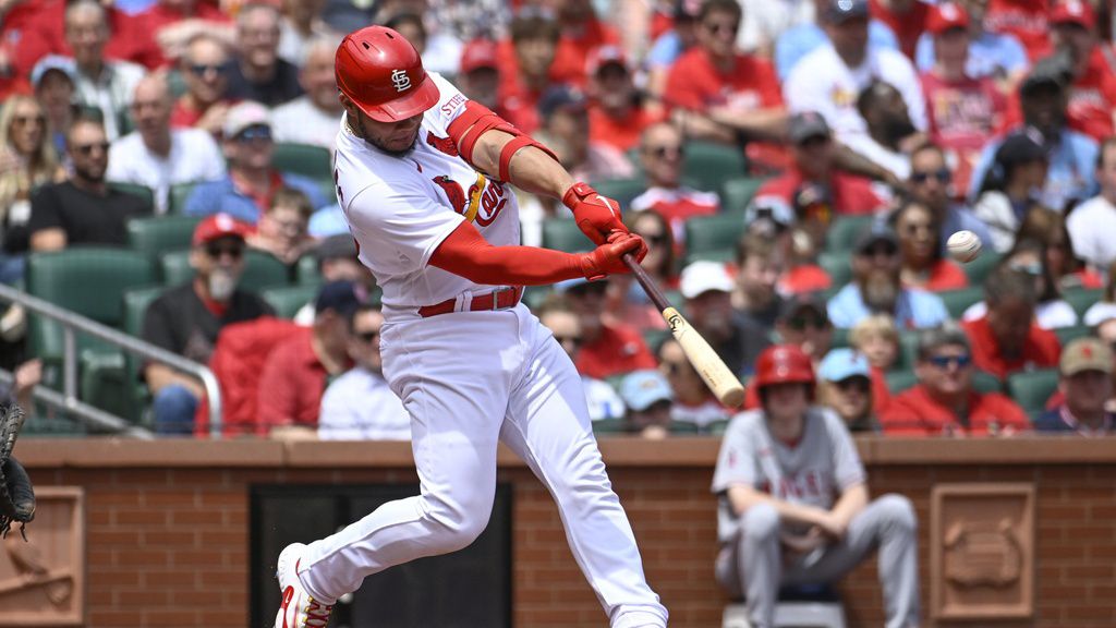 Cardinals become 1st team to hit 4 HRs in row in 1st inning