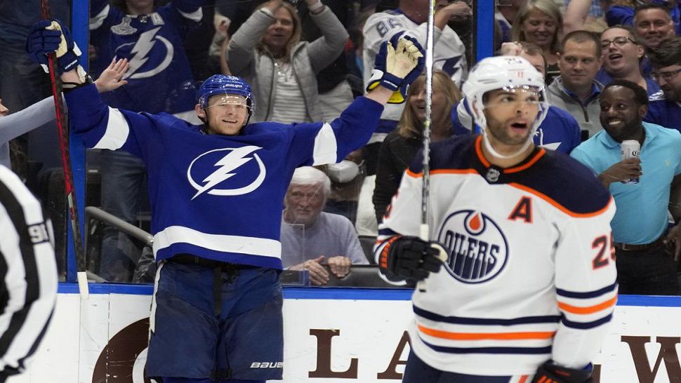 Alex Killorn scores twice, Lightning beat Devils 5-3 in Game 2