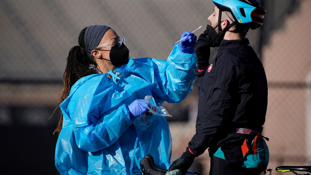 How do Florida testing guidelines differ from CDC?