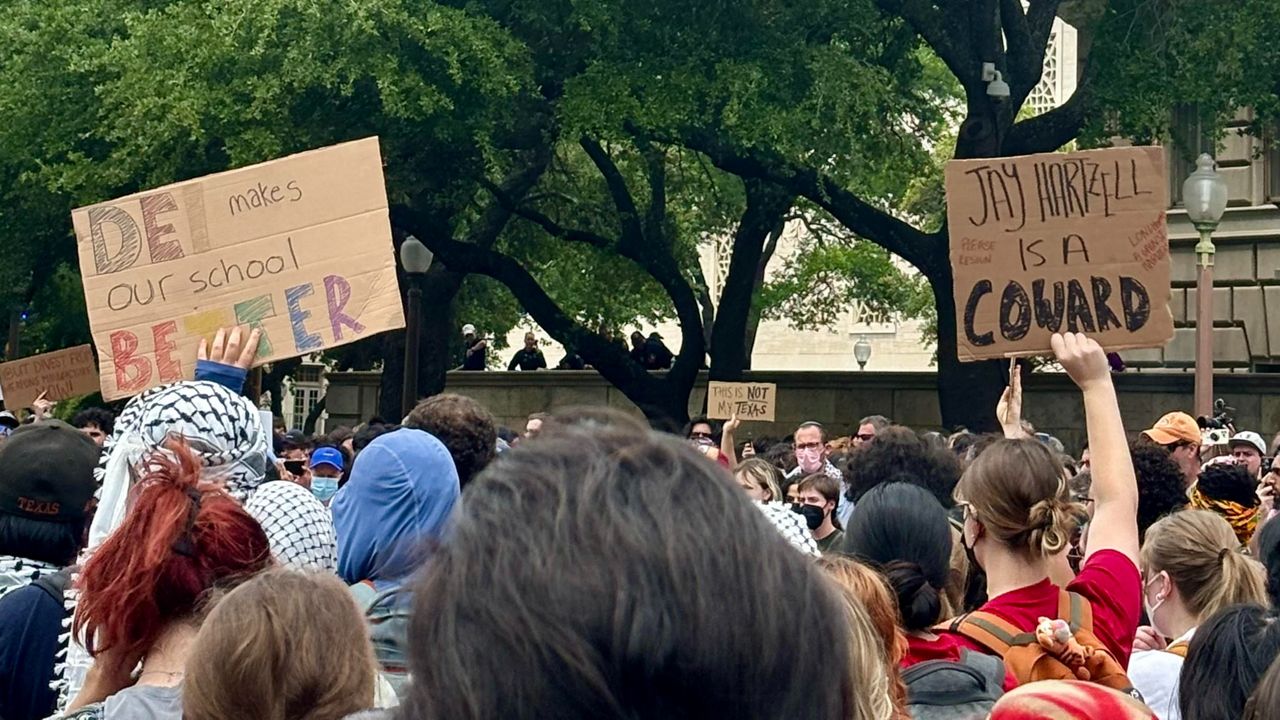 UT Austin students fight against SB 17