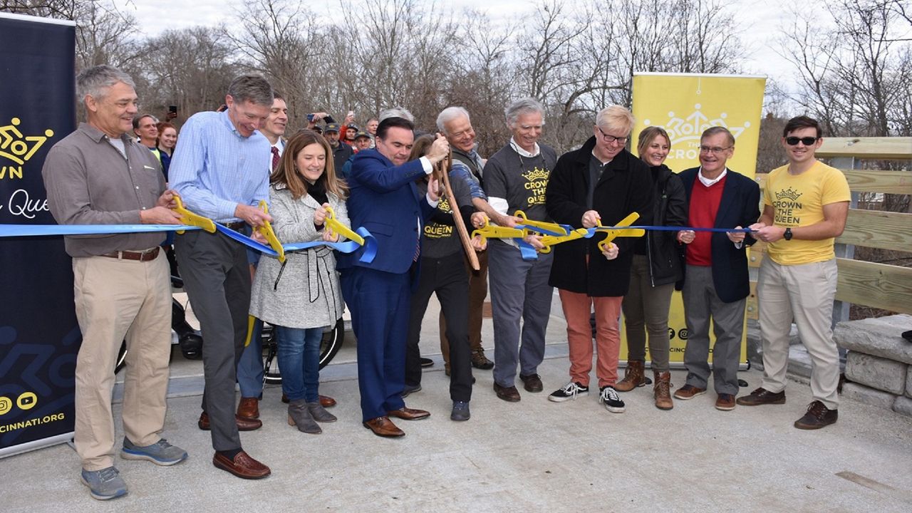 Former Cincinnati Mayor John Cranley and representatives from CROWN cut the ribbon on a new section of Wasson Way. (Provided: City of Cincinnati)