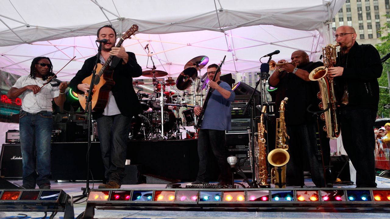 The Dave Matthews Band performs on the NBC "Today" television program in New York on Friday, June 5, 2009. (AP Photo/Richard Drew)