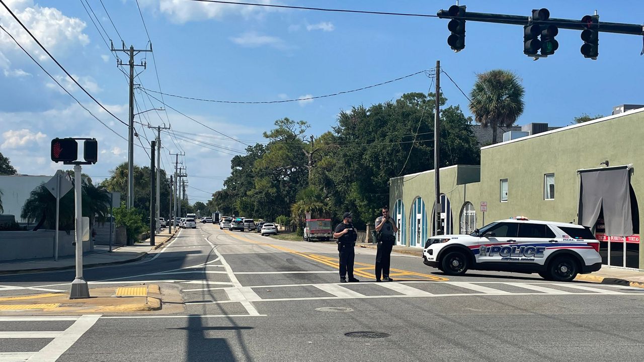 Police in Daytona Beach investigate the death of a 30-year-old woman who was found with a gunshot wound Tuesday near Glenview Boulevard. (Spectrum News/Dylan Lyons)