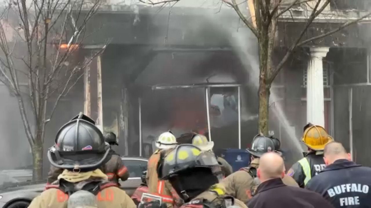 Buffalo firefighter dies while battling downtown blaze