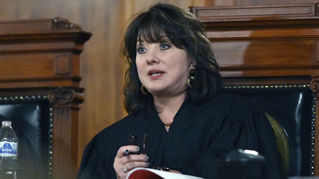 Debra Hembree Lambert elected Kentucky Supreme Court chief justice