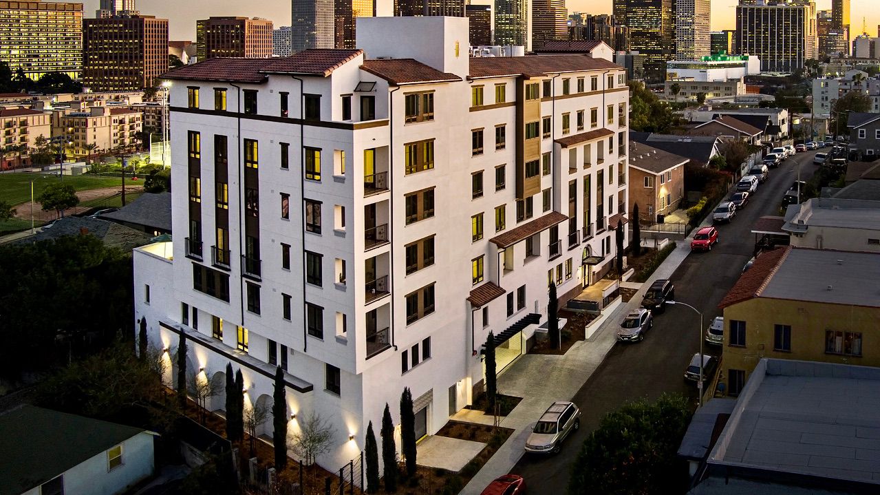 Firmin Court in Los Angeles (Courtesy Decro Corp.)