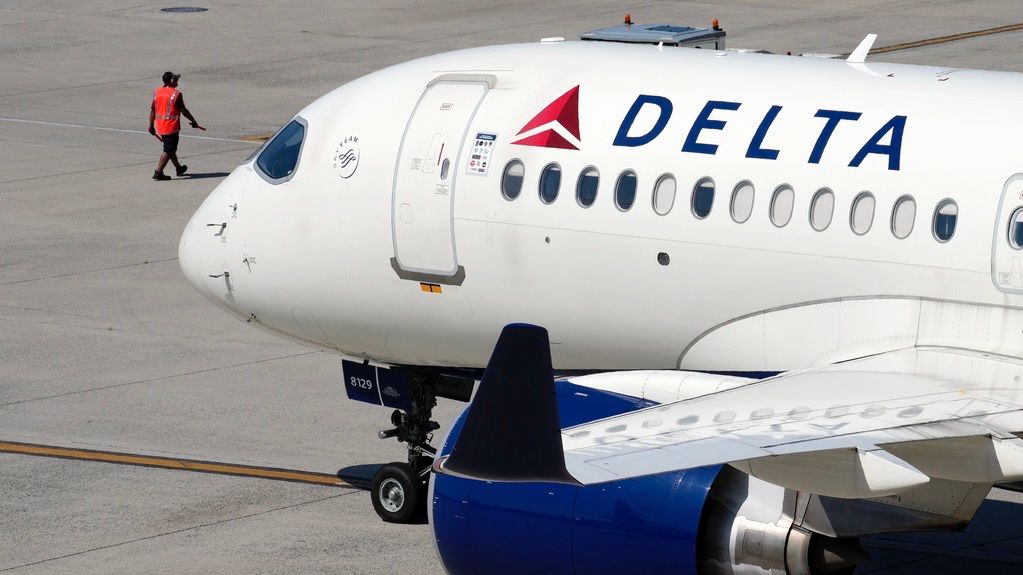 Delta Airlines faces disruptions following global IT outage