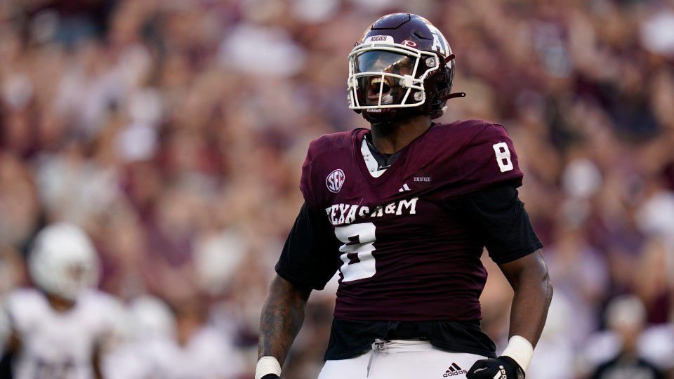 2022 Cowboys Draft Profile: Texas A&M DL Demarvin Leal