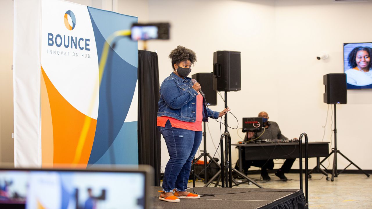 Akron entrepreneur Denise Williams won $3,000 in Bounce’s "Life’s a Pitch" competition after participating in the 15-week Mortar business accelerator.