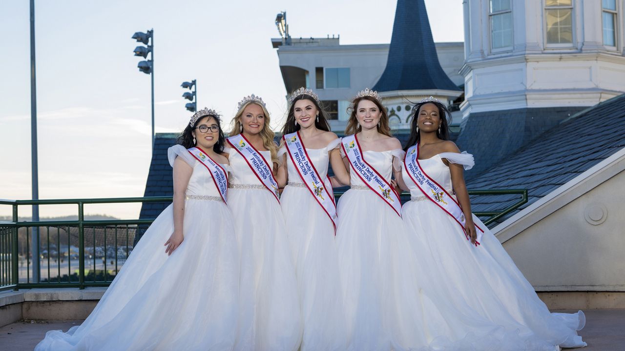 The 2022 Kentucky Derby Festival royal court are The members of this year’s court are: (left to right) Nancy Ngo, Molly Sullivan, Haven Wolfe, Sarah Rhodes and Jimi Porter. Download group (KDF/Marvin Young)