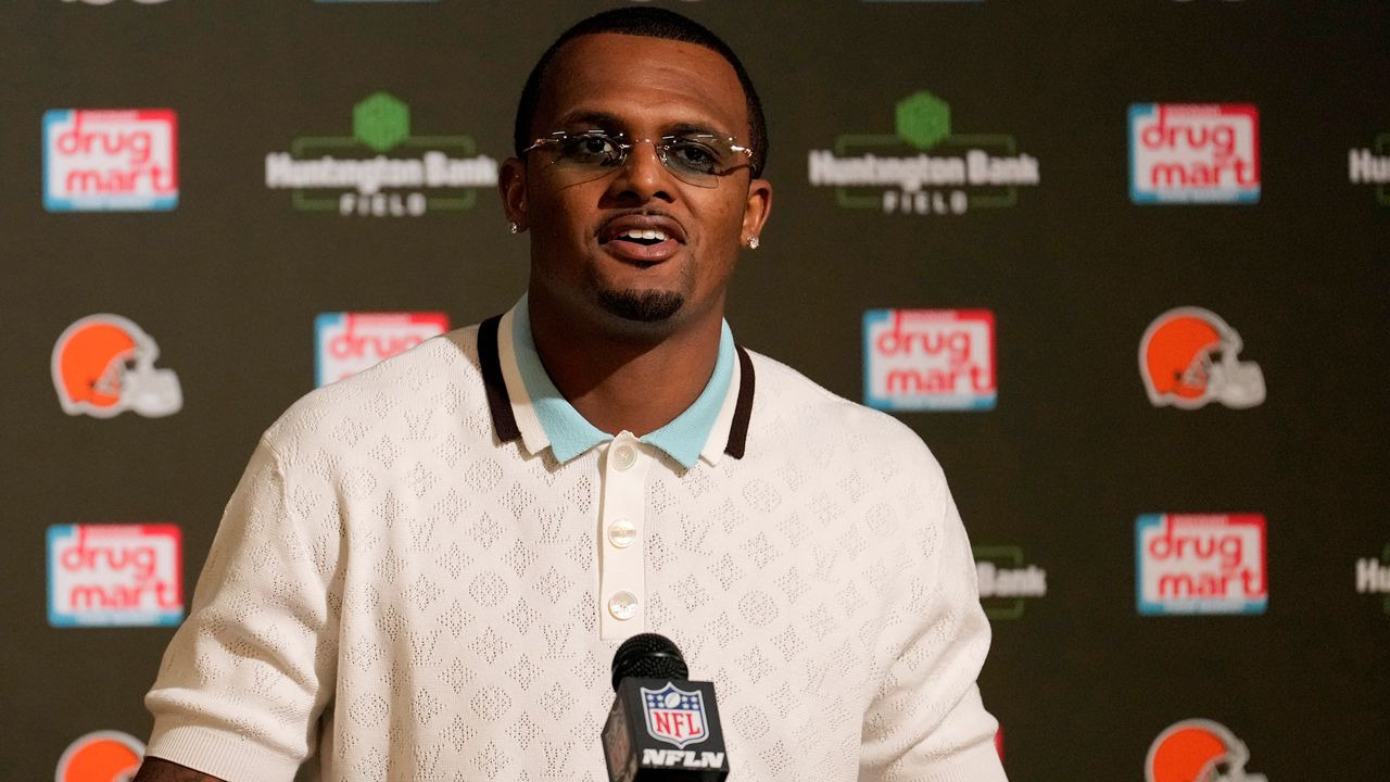 Cleveland Browns' Deshaun Watson responds to questions during a news conference after the team's NFL football game against the Dallas Cowboys in Cleveland, Sunday, Sept. 8, 2024. (AP Photo/Sue Ogrocki)