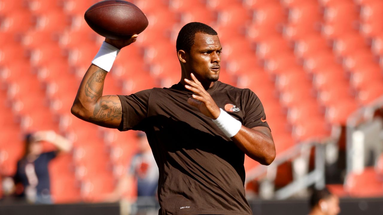 Deshaun Watson returns from ban with some support, many boos
