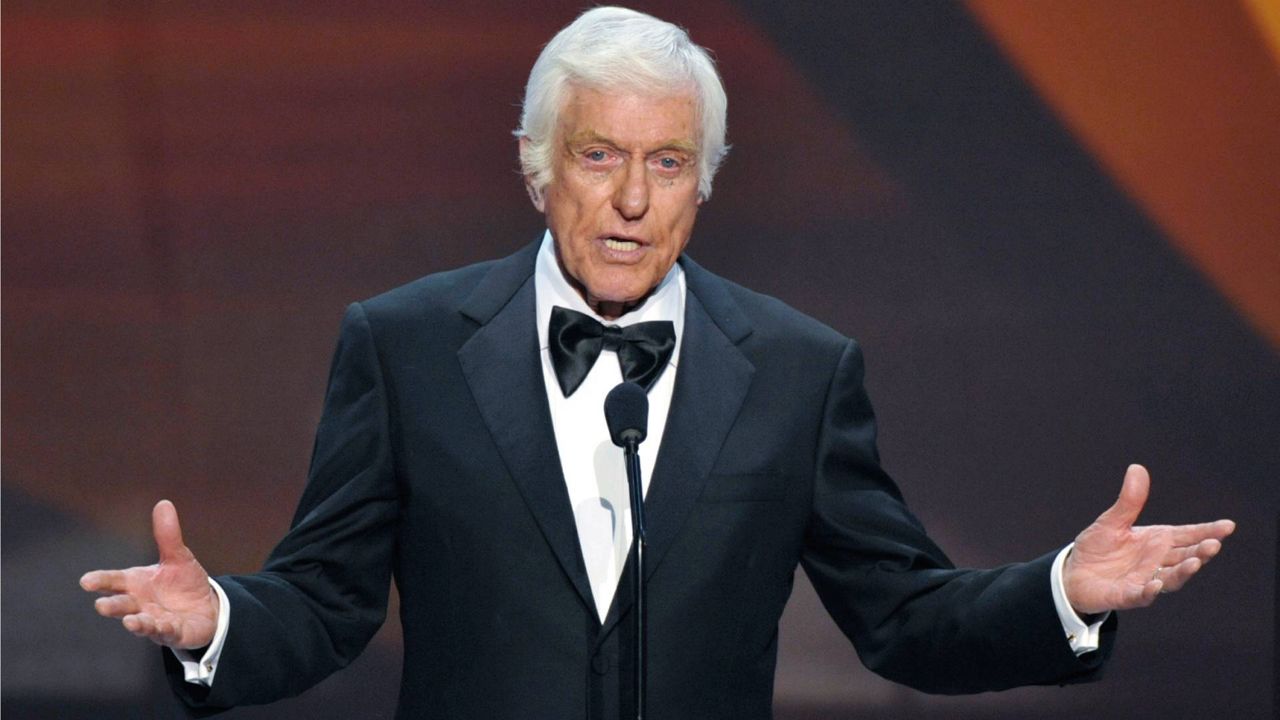 Dick Van Dyke injured in minor traffic crash in Malibu(00)