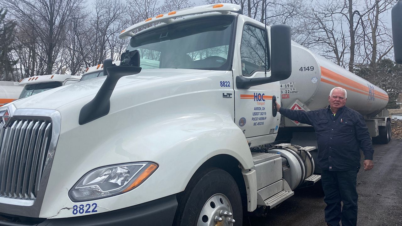 How an Ohio Truck Driver Navigates on Diesel Fuel That Reaches 5 a Gallon