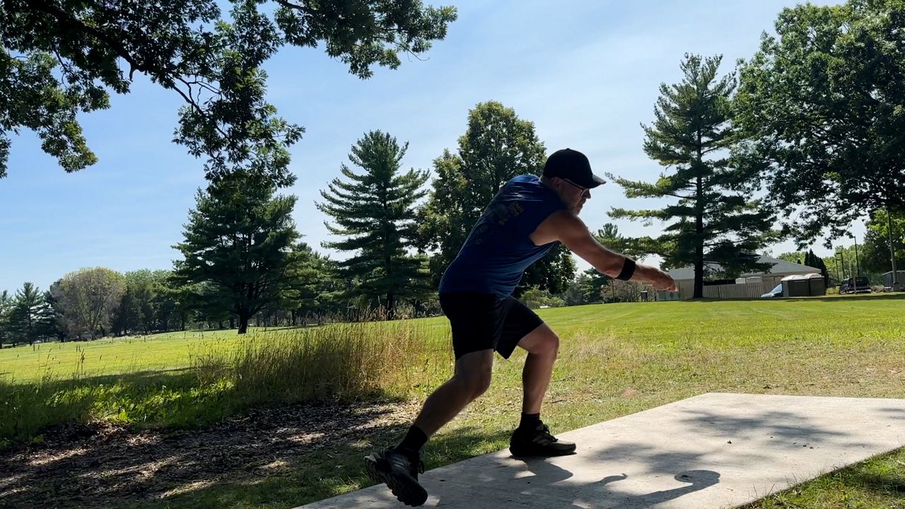 UWGreen Bay unveils new disc golf course