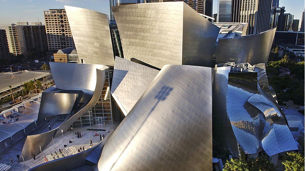 Walt Disney Concert Hall, Los Angeles, California, photo
