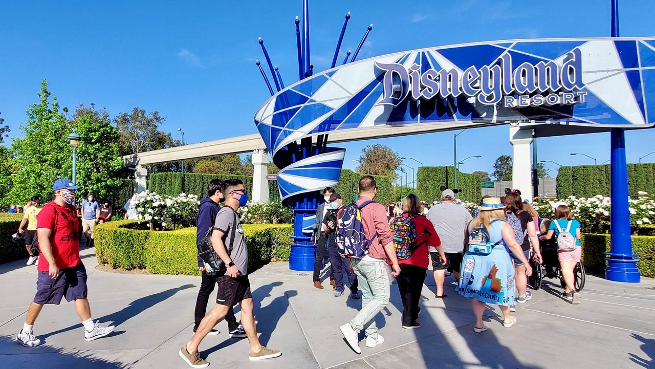 Theme Parks in California Are Reopening: What to Know About Disneyland,  Universal Studios, and More