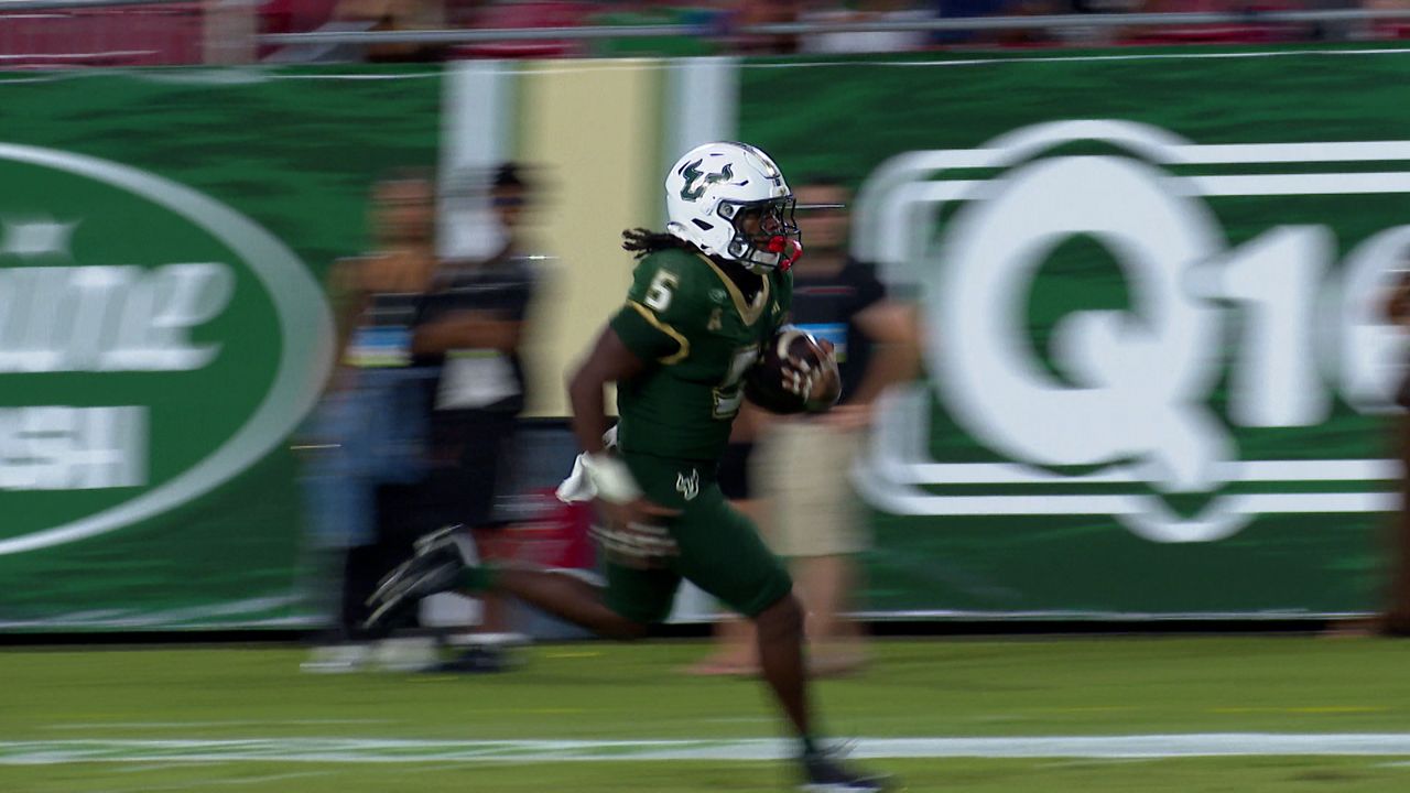 USF storms past Delaware State behind 3 TD's from D.J. Crowther