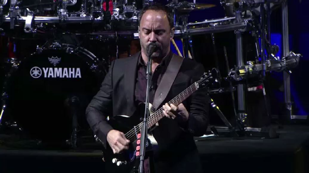 DMB performing