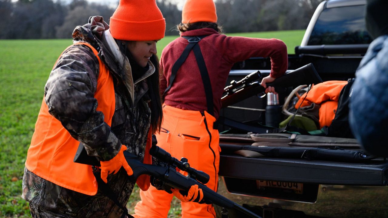 Wisconsin DNR urges deer hunters to make safety their #1 target 