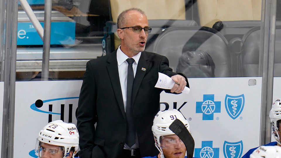 Granato, Sabres tränare, utfärdade böter för oprofessionellt beteende