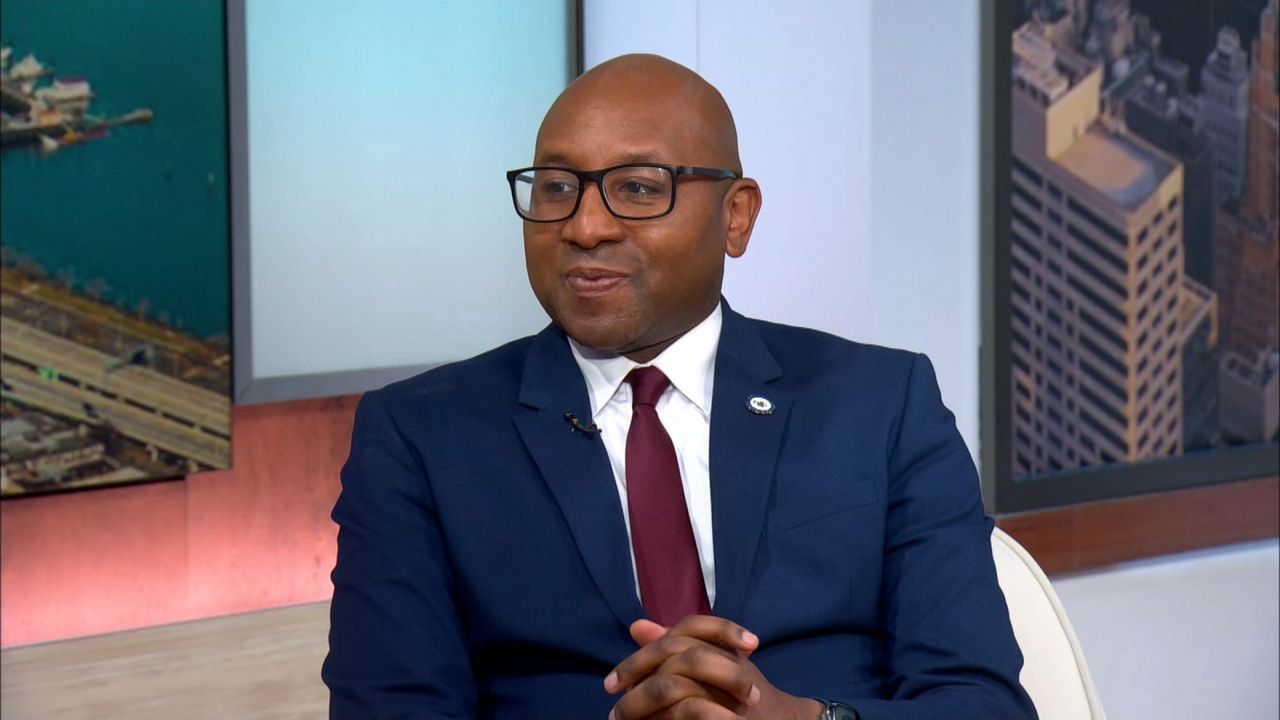 Queens Borough President Donovan Richards joined 