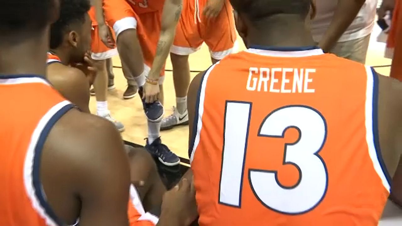 Former SU star Donte Greene committed to his second tour of duty with Boeheim's Army Wednesday.