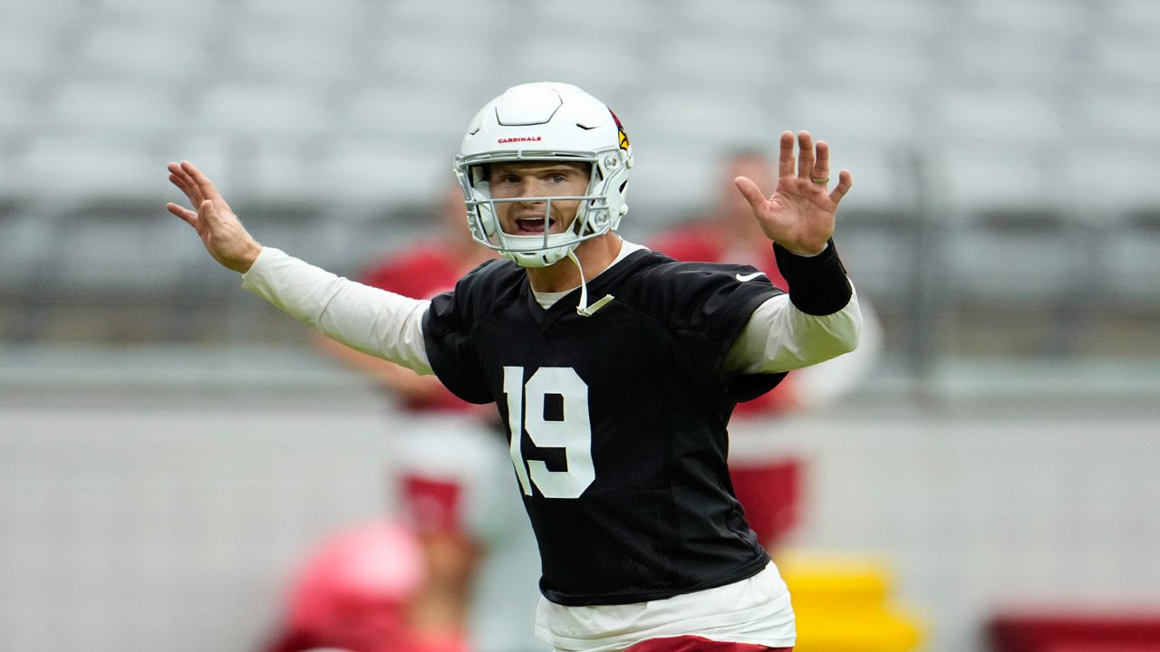 Then-Arizona Cardinals quarterback Jeff Driskel shouts signals during NFL football training camp practice at State Farm Stadium, Friday, July 28, 2023, in Glendale, Ariz. Joe Flacco will sit out the regular-season finale at Cincinnati — along some other regulars — to rest for the playoffs and Cleveland will start Jeff Driskel — a franchise-record fifth quarterback to start for the team this season. Coach Kevin Stefanski said the Browns have “earned” the right to rest players and he intends to sit some prominent ones Sunday. (AP Photo/Ross D. Franklin, File)