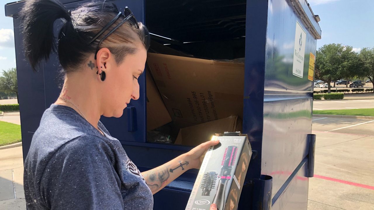 DumpsterDiving Mom Makes Thousands Selling "Garbage"