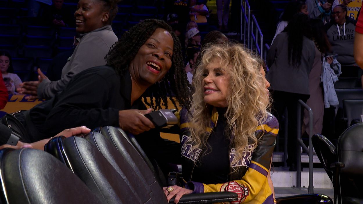 Lakers are eliminated, but Dyan Cannon is still courtside