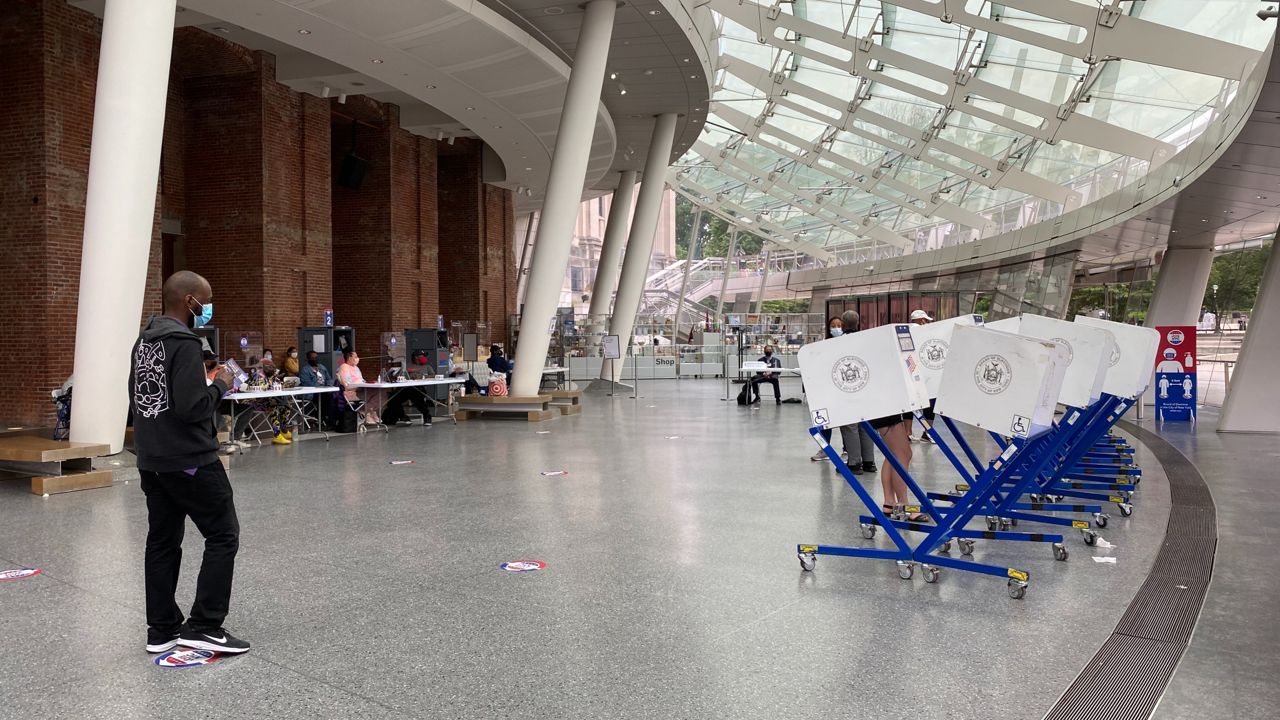 Early voting kicks off ahead of Democratic mayoral primary - Vimarsana News