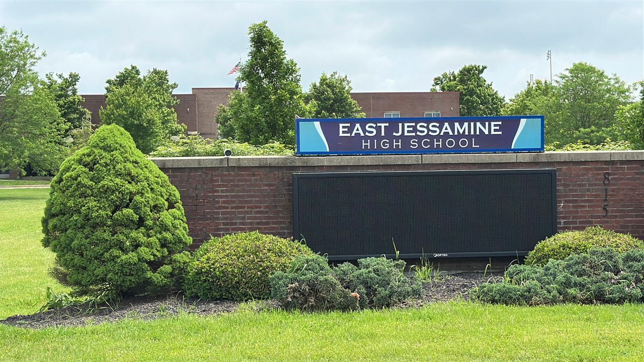 Ban on cellphones mostly a success at Jessamine Co Schools