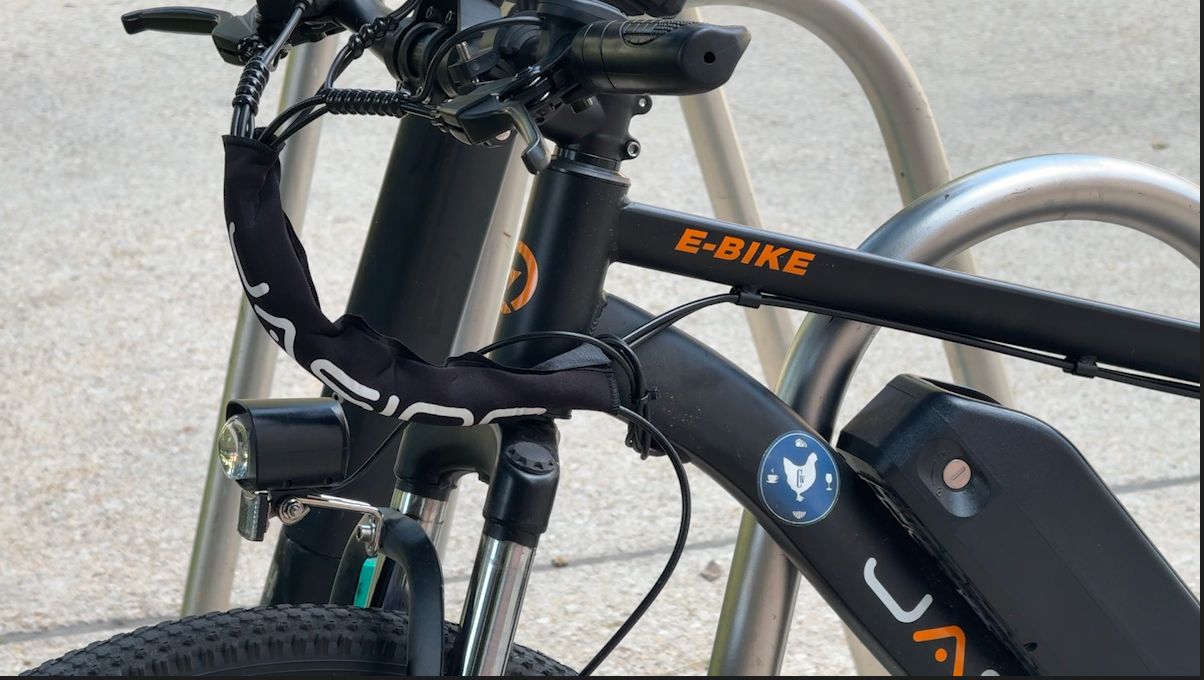 San Antonians get e-bikes using pilot program