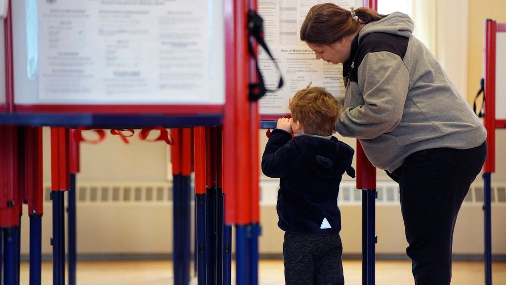 A voter marks a ballot at the polling station in Kennebunk, Maine, Tuesday, March 5, 2024. Super Tuesday elections are being held in 16 states and one territory. Hundreds of delegates are at stake, the biggest haul for either party on a single day.  (AP Photo/Michael Dwyer)