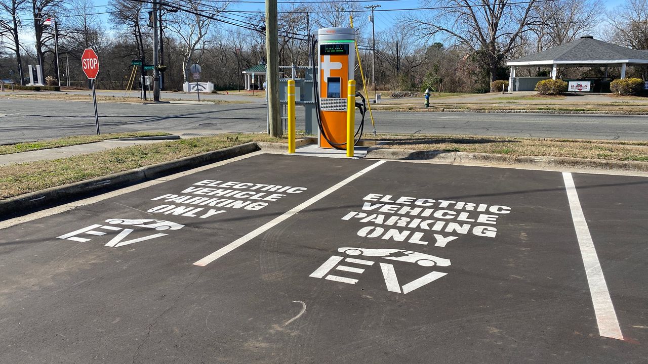 Electric vehicle charging stations are showing up in more places around North Carolina, including this newsly installed charger in downtown Kinston. (Charles Duncan/Spectrum News 1)