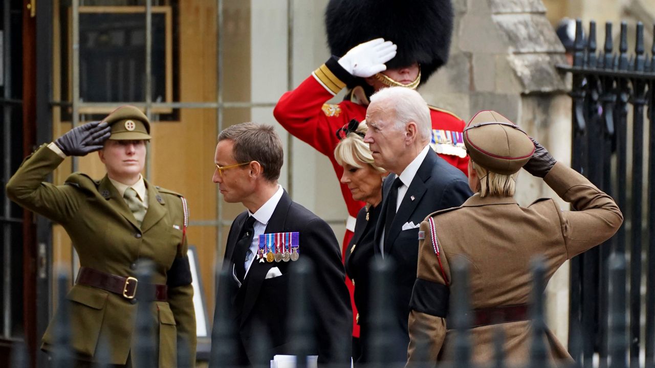 U.S. President Joe Biden arrives with first lady Jill Biden at Westminster Abbey. ( James Manning/Pool Photo via AP)