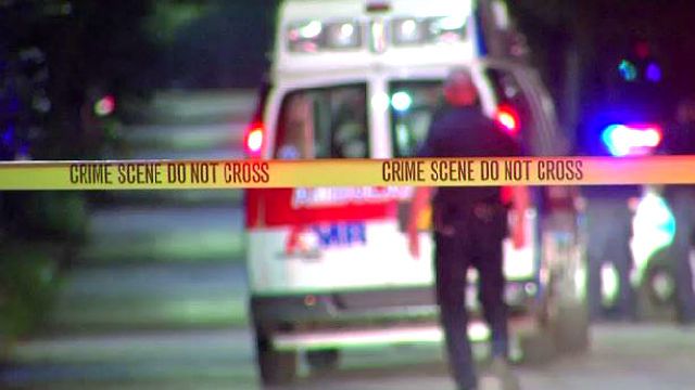 Police chase ends after man crashes into light pole