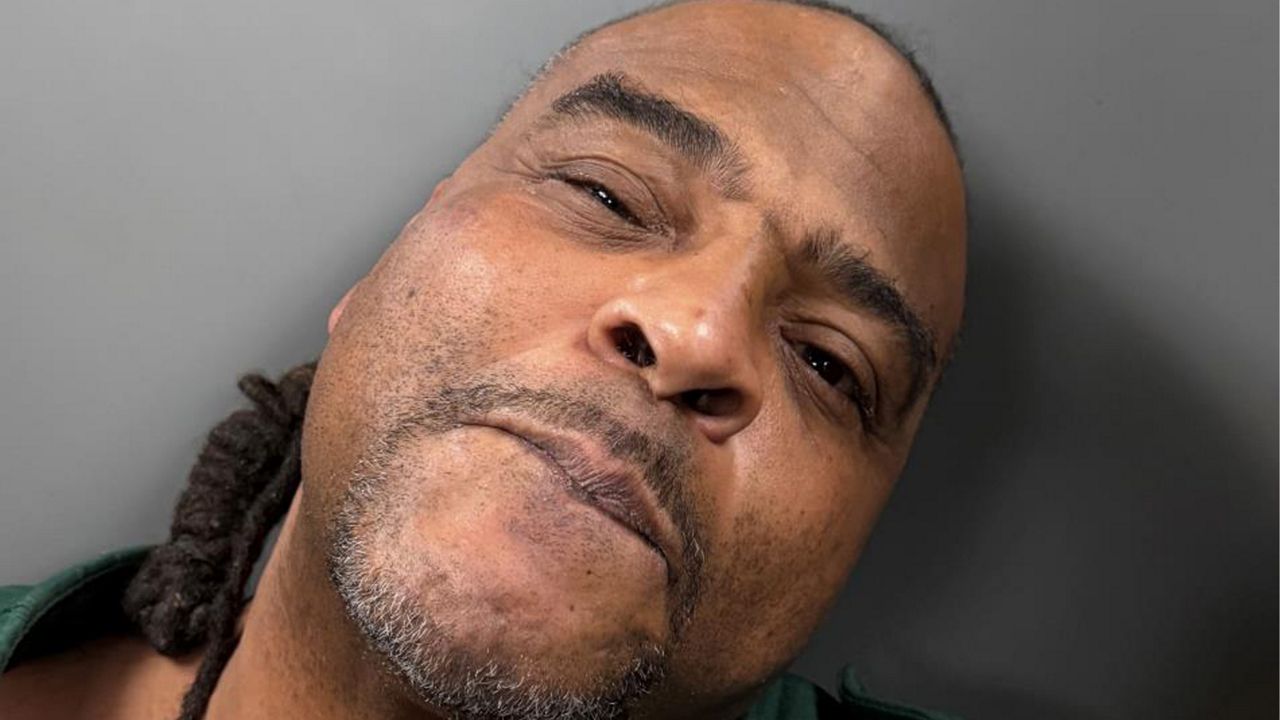 Man accused of killing Kentucky trooper arraigned in Warren County