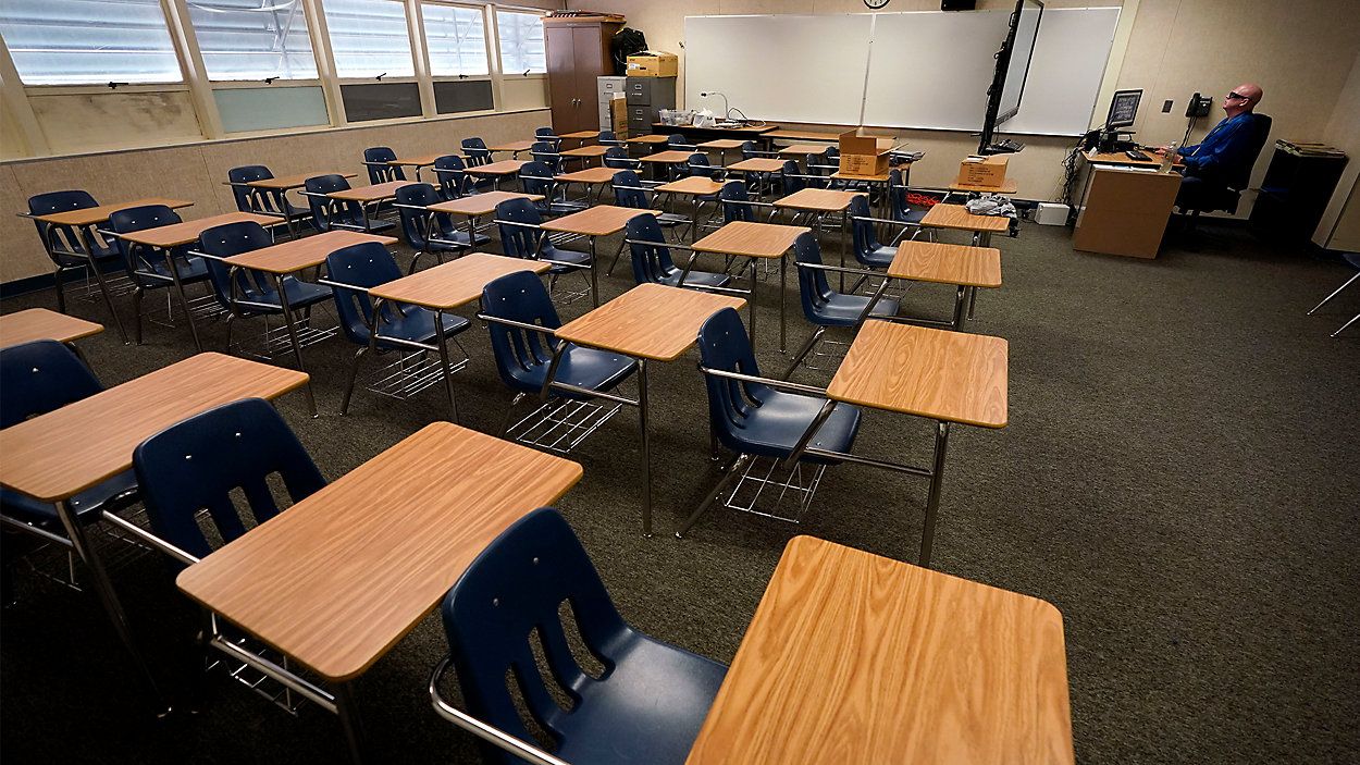 An empty classroom. (Spectrum News 1/File)