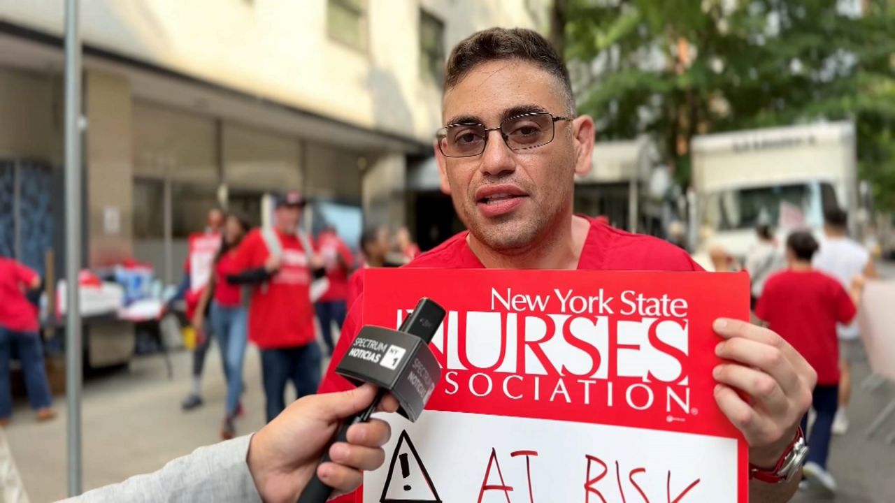 Nurses at Gracie Square Psychiatric Hospital in New York Demand Better Working Conditions and Competitive Salaries