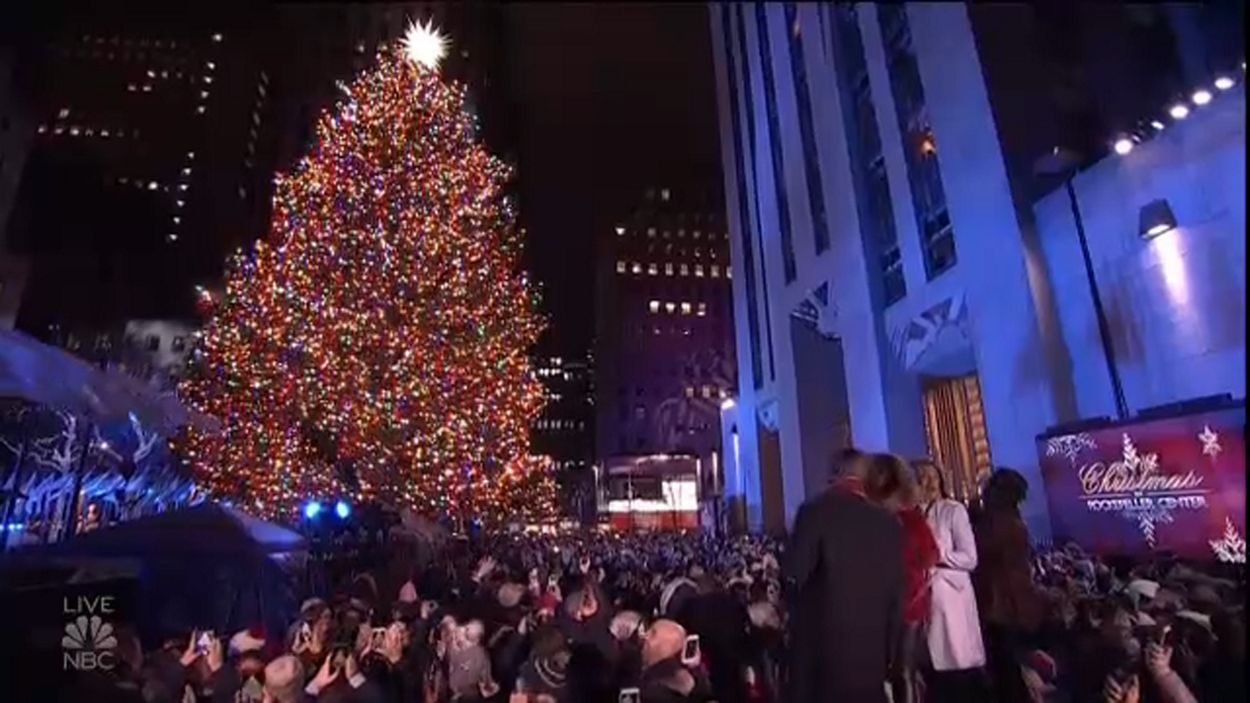 Comenzó la iluminación árbol de Navidad Rockefeller Center, image size:1250x703
