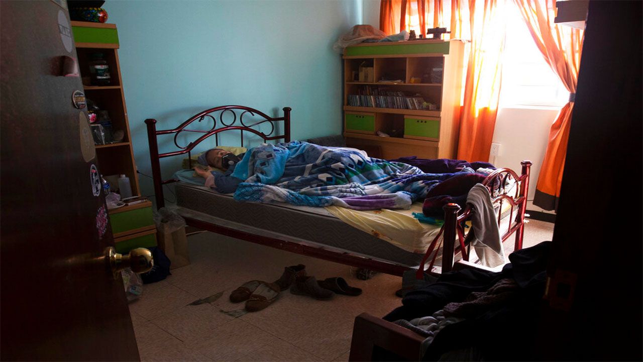 México. Foto: AP. Una enferma de Covid en su casa.